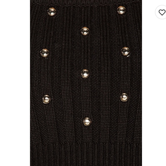 MAUVE Studded top✨ - Picture 4 of 4